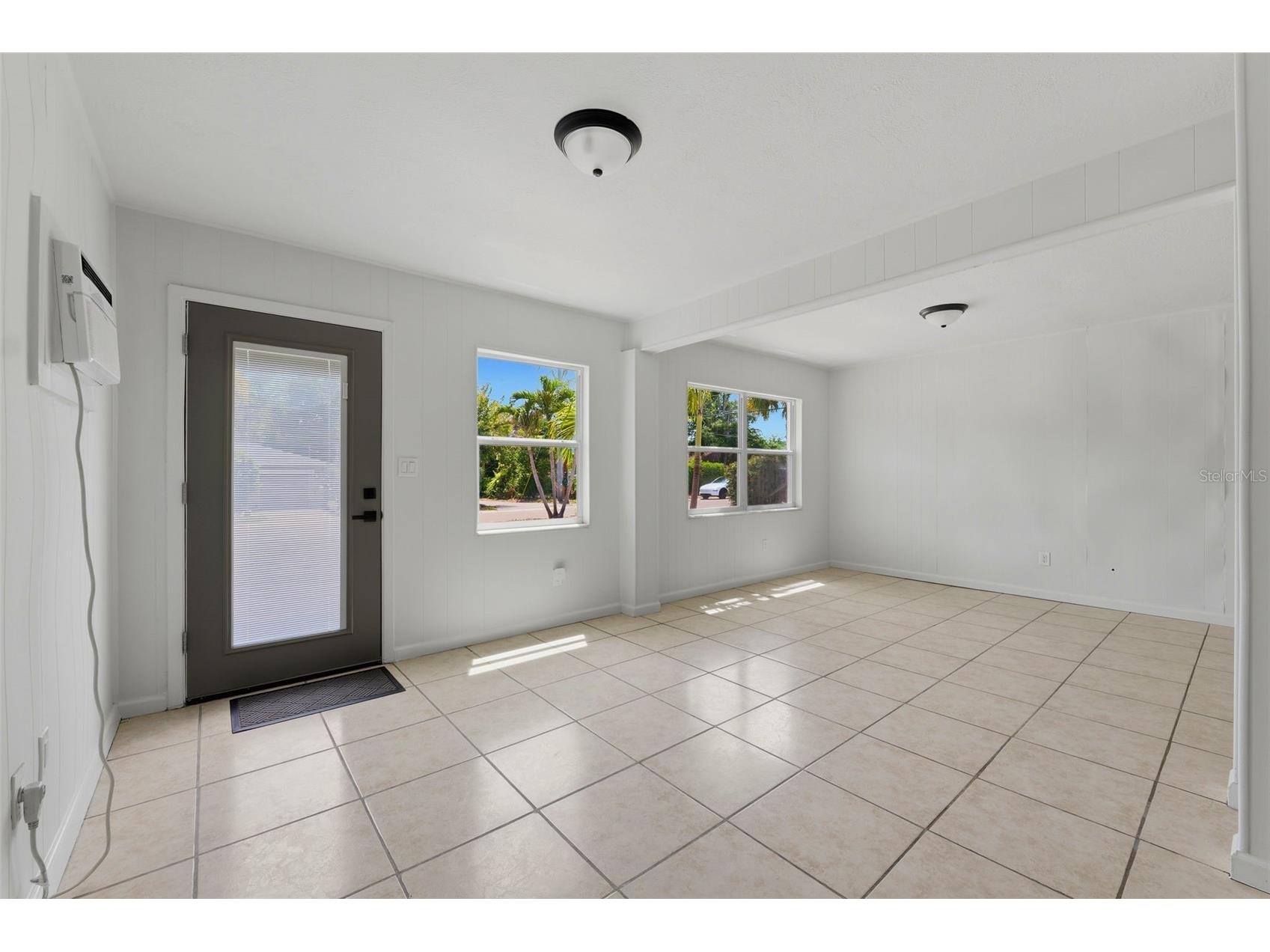 3030 5th Street N Saint Petersburg FL 33704 TB8505268 image59
