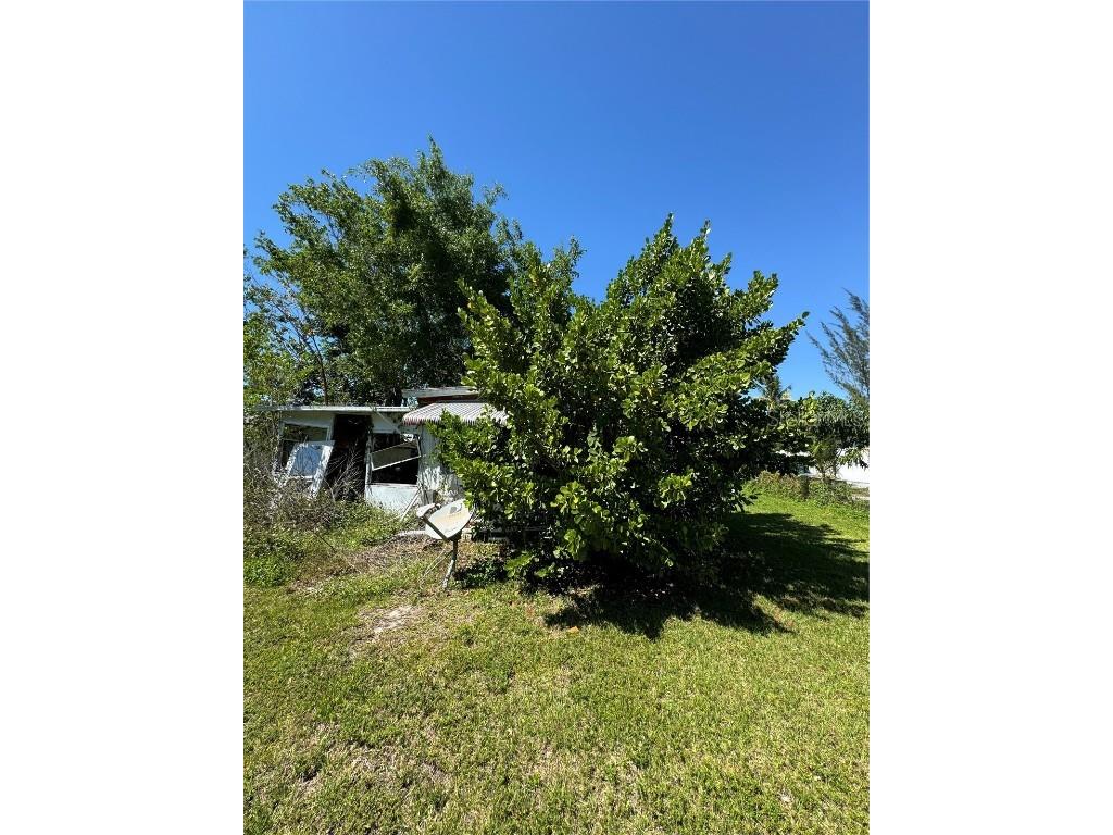 3030 Karen Drive Naples FL 34112 TB8417844 image7