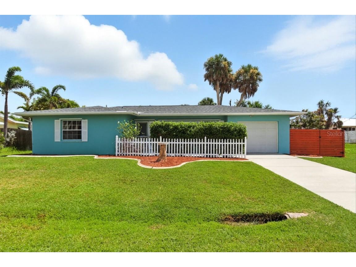 3030 Palm Drive Punta Gorda FL 33950 A4670284 image1