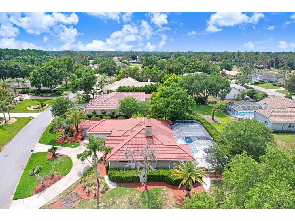 30303 Laurelwood Lane Wesley Chapel FL 33543 TB8507752 image3