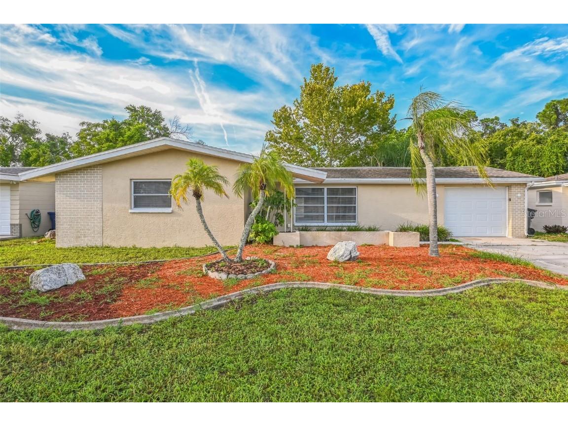 3032 Lloyd Drive Holiday FL 34691 TB8414532 image1