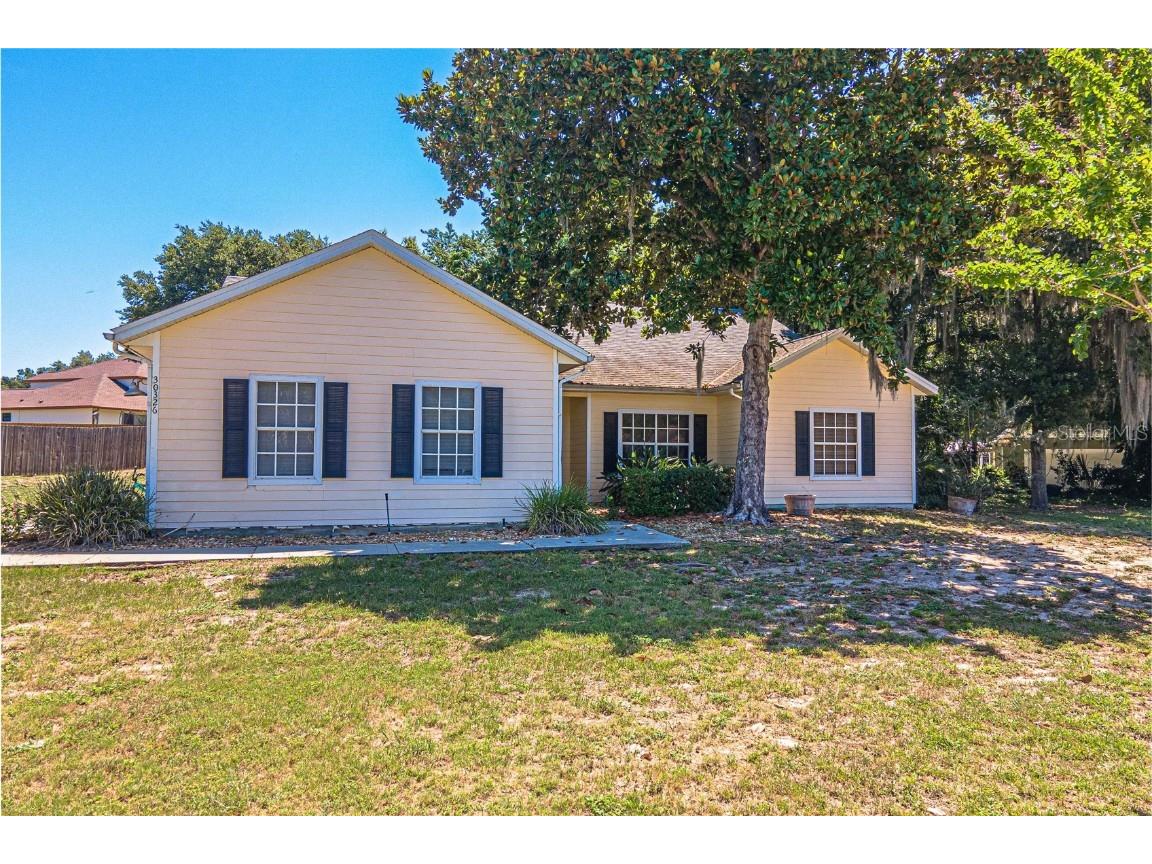 30326 Redtree Drive Leesburg FL 34748 U8245202 image1
