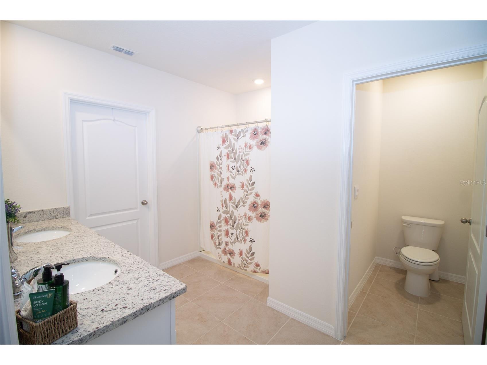 3033 Beau Loop Tavares FL 32778 G5107837 image4