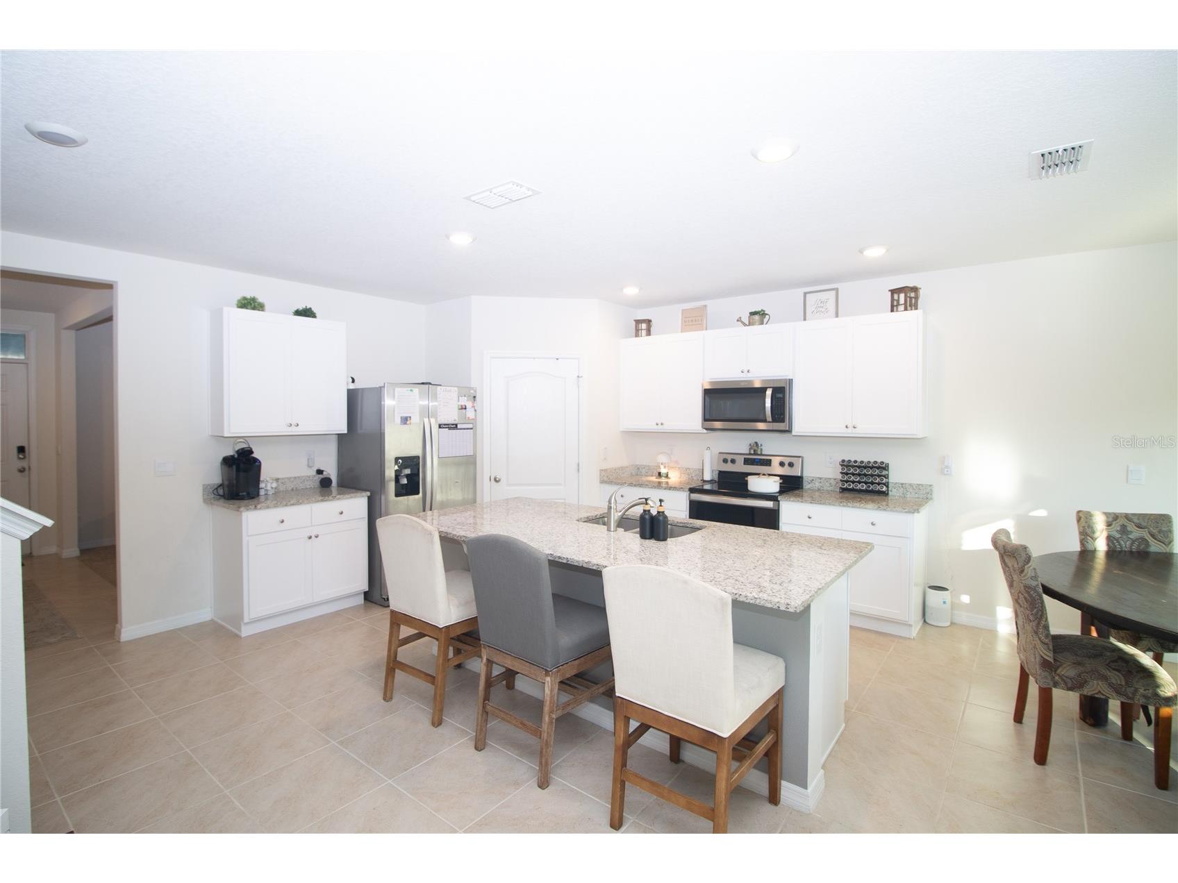 3033 Beau Loop Tavares FL 32778 G5107837 image5