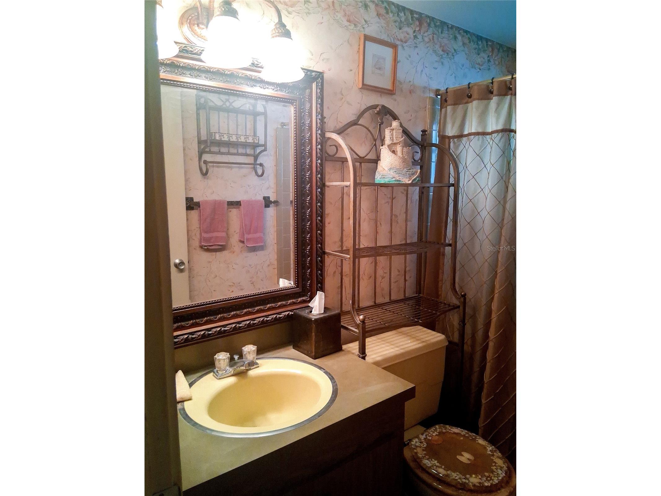 3033 Dawson Street Sarasota FL 34239 A4694967 image38