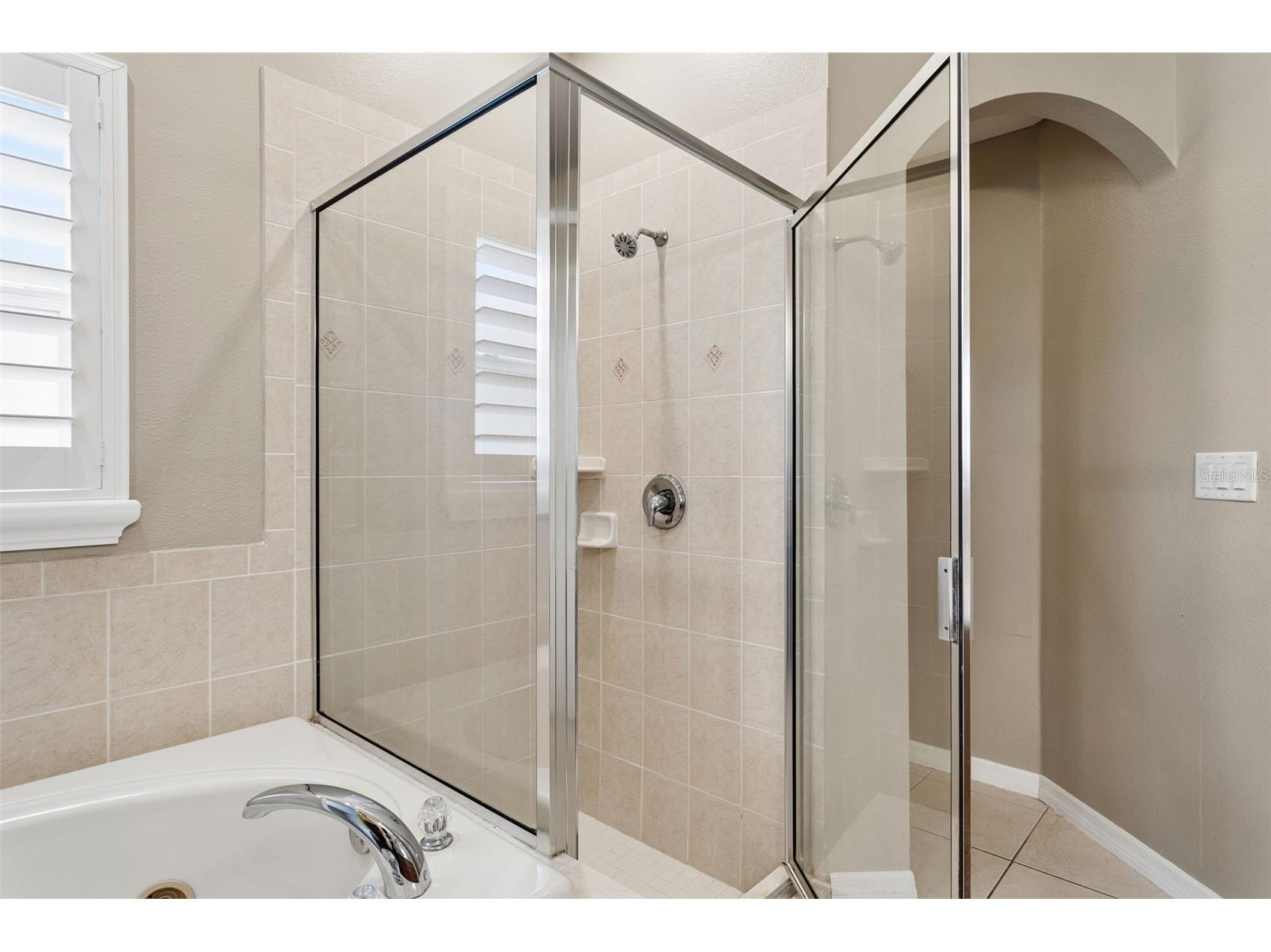 3033 Gem Luster Court Valrico FL 33594 TB8495699 image20