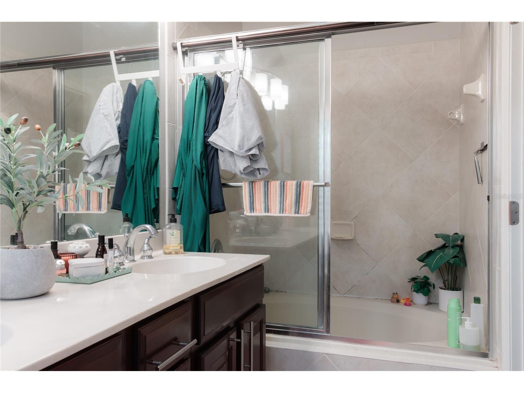 3033 Pointeview Drive Tampa FL 33611 TB8514750 image17