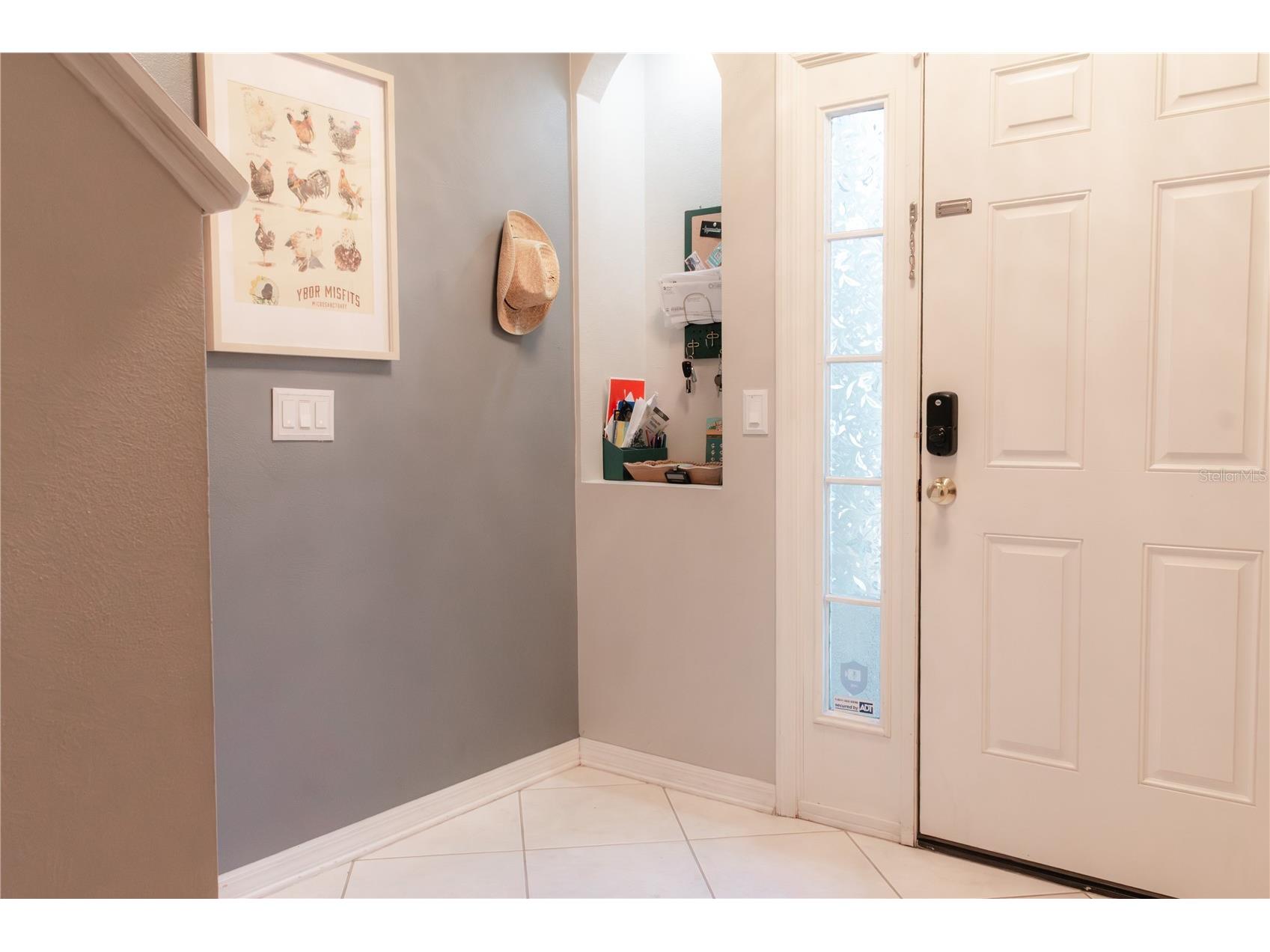 3033 Pointeview Drive Tampa FL 33611 TB8514750 image3