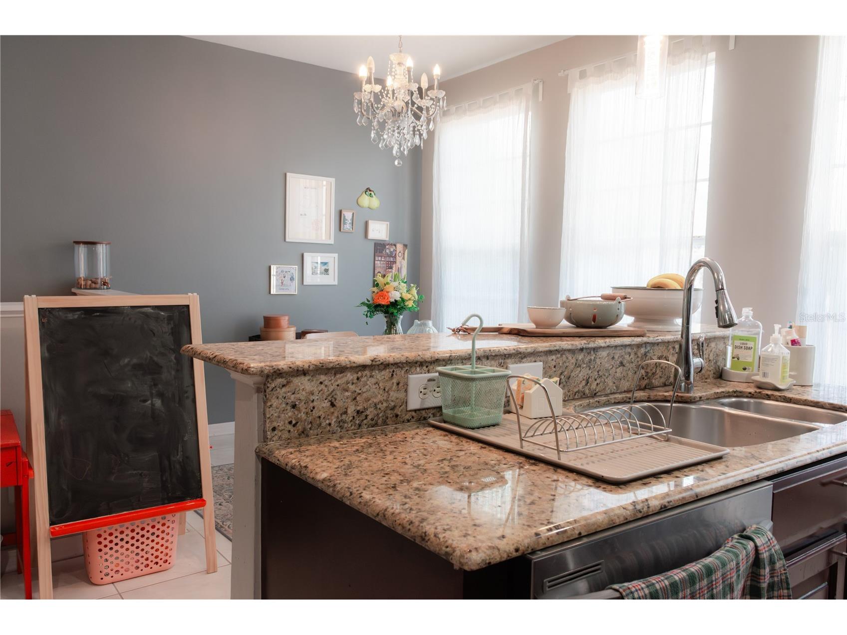 3033 Pointeview Drive Tampa FL 33611 TB8514750 image8