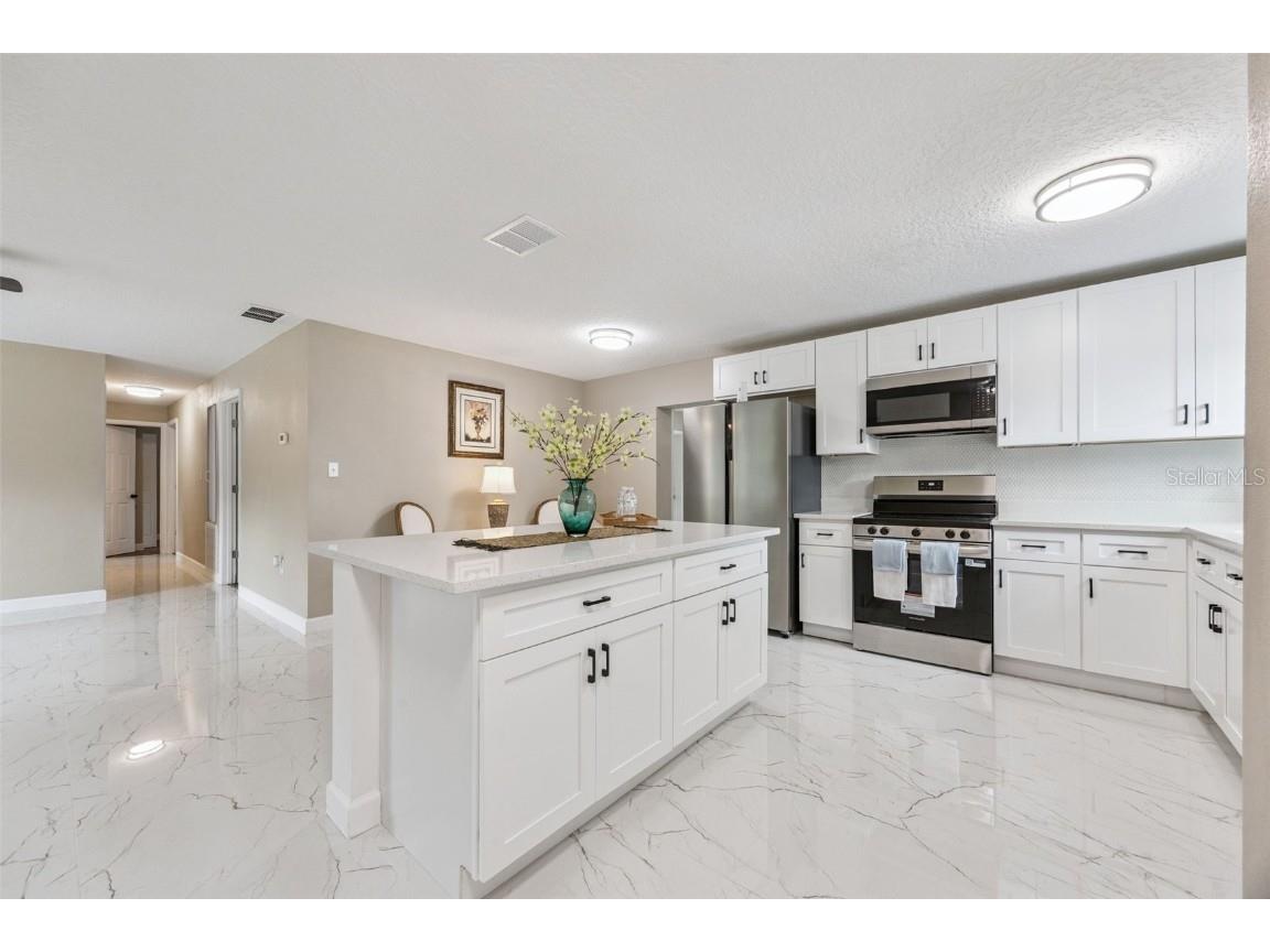 3033 Sutton Drive Orlando FL 32810 O6367991 image18