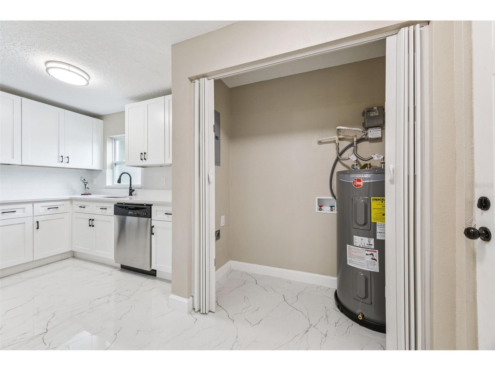 3033 Sutton Drive Orlando FL 32810 O6388250 image16