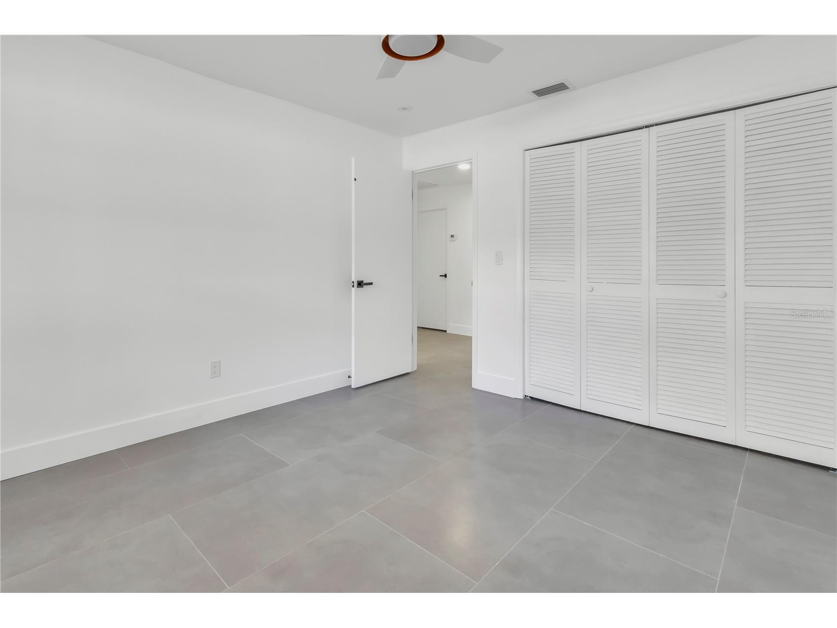 3033 Wister Circle Valrico FL 33596 TB8483555 image32