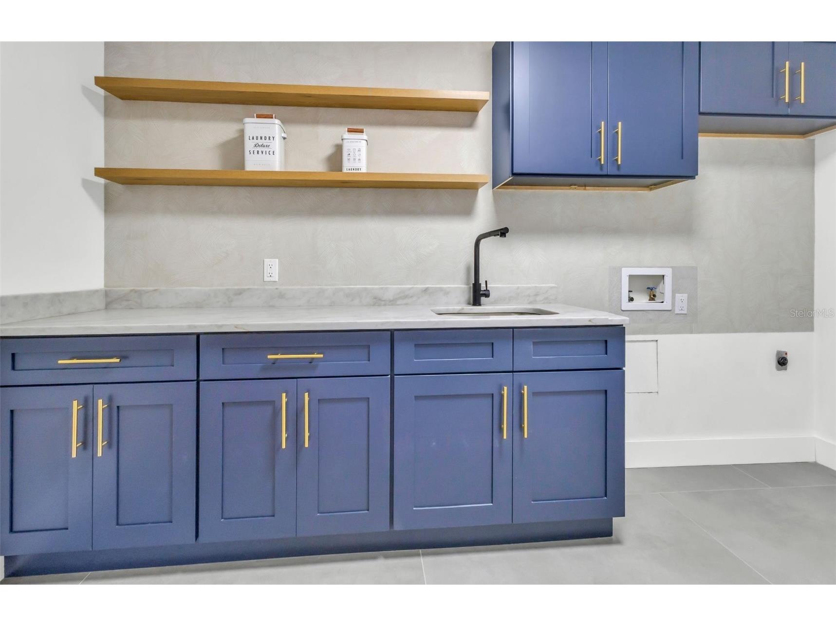 3033 Wister Circle Valrico FL 33596 TB8483555 image40