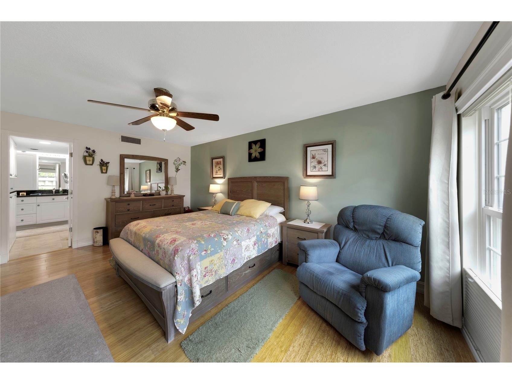 3035 Countryside Boulevard #16B Clearwater FL 33761 TB8465593 image14