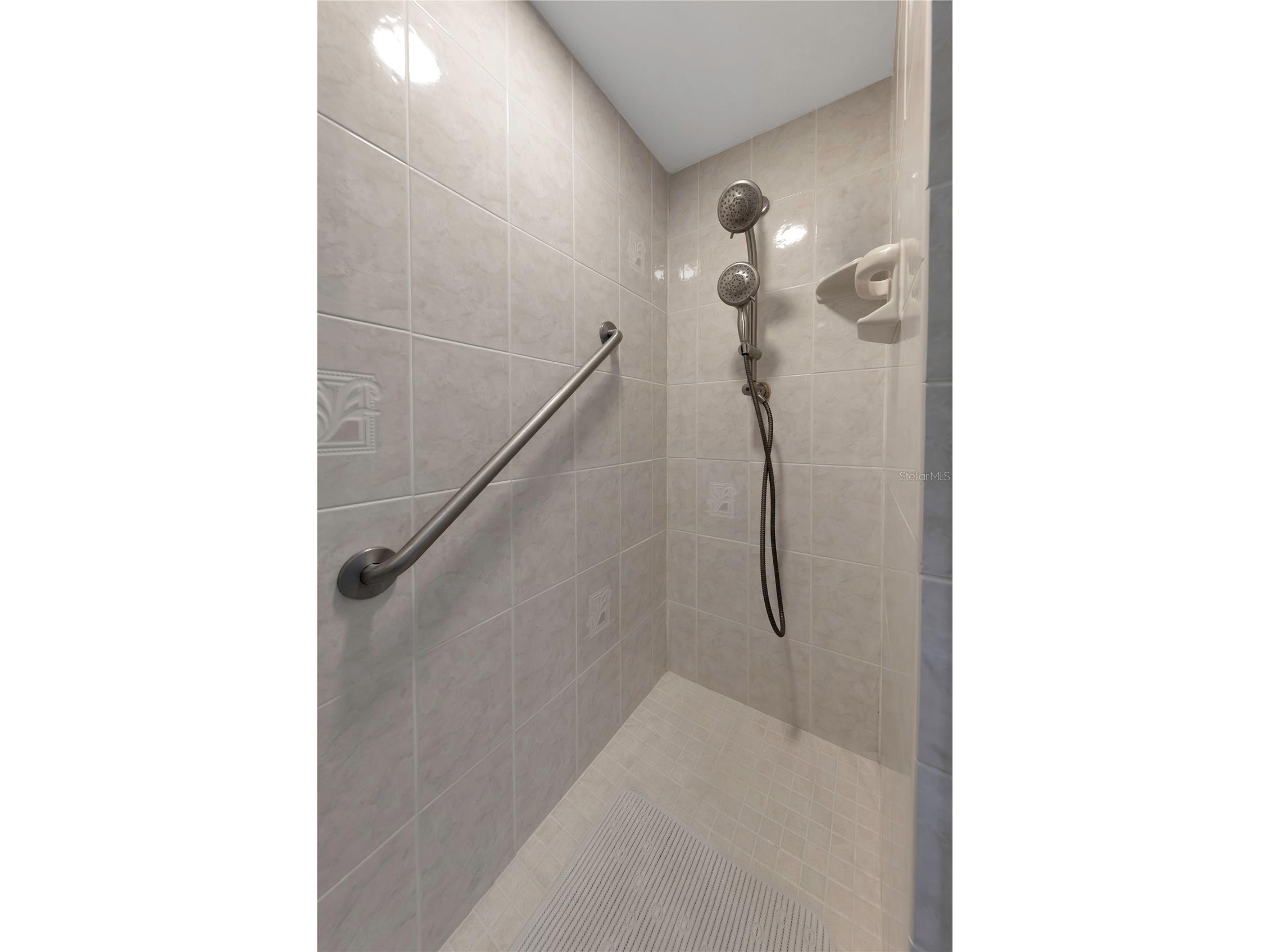 3035 Countryside Boulevard #16B Clearwater FL 33761 TB8465593 image17