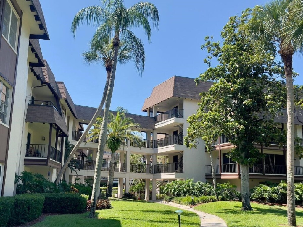 3035 Countryside Boulevard #27B Clearwater FL 33761 U8243993 image1