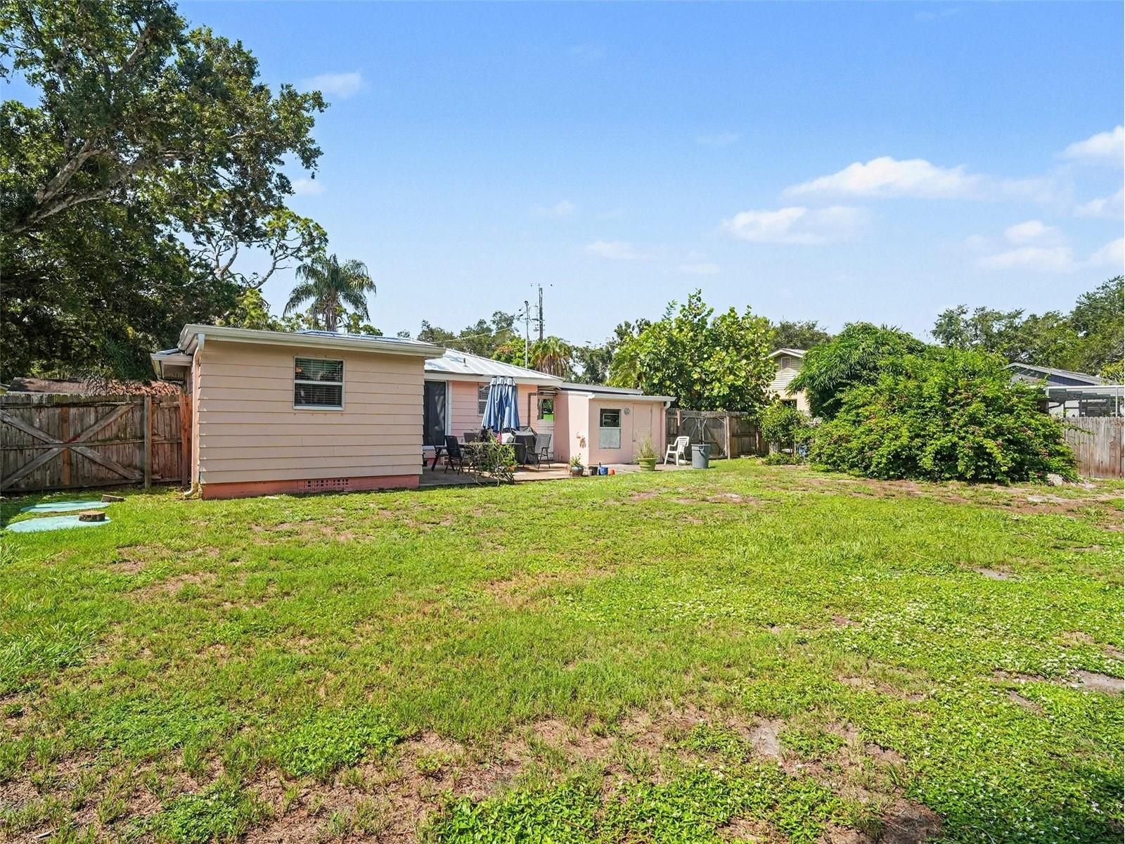 3035 Hillview Street Sarasota FL 34239 A4700500 image10
