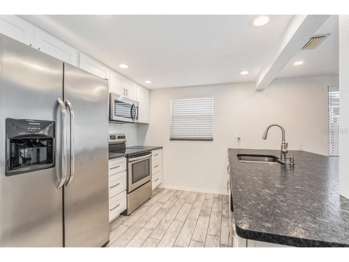 3036 Blue Bird Drive Holiday FL 34690 O6366135 image14