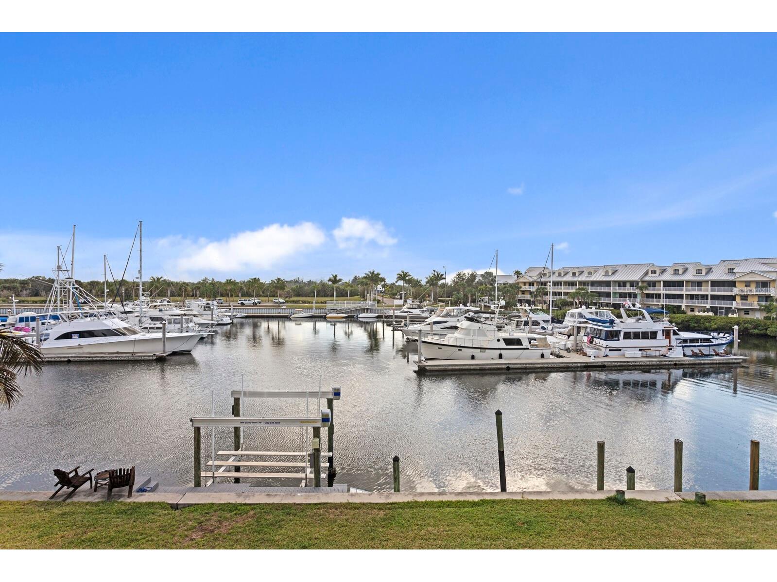 3036 Christophers Watch Lane Ruskin FL 33570 A4677590 image32