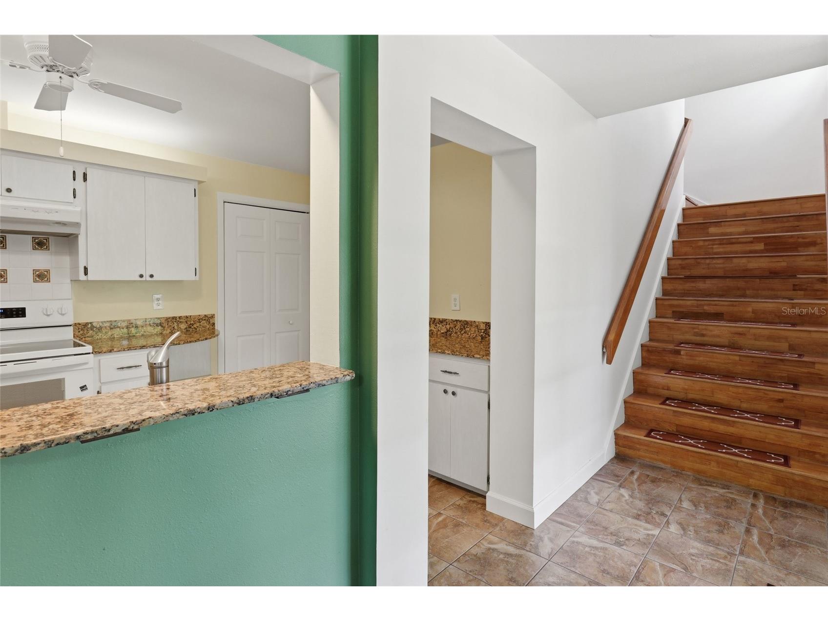 3036 Hyde Park Street Sarasota FL 34239 A4695472 image14