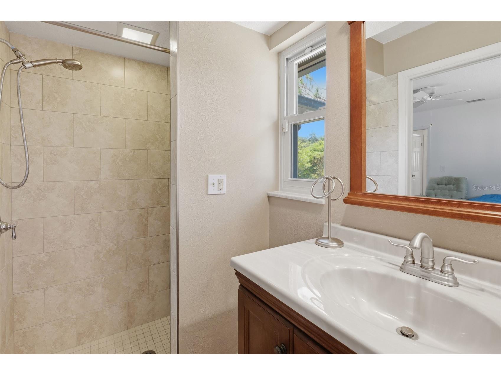 3036 Hyde Park Street Sarasota FL 34239 A4695472 image20