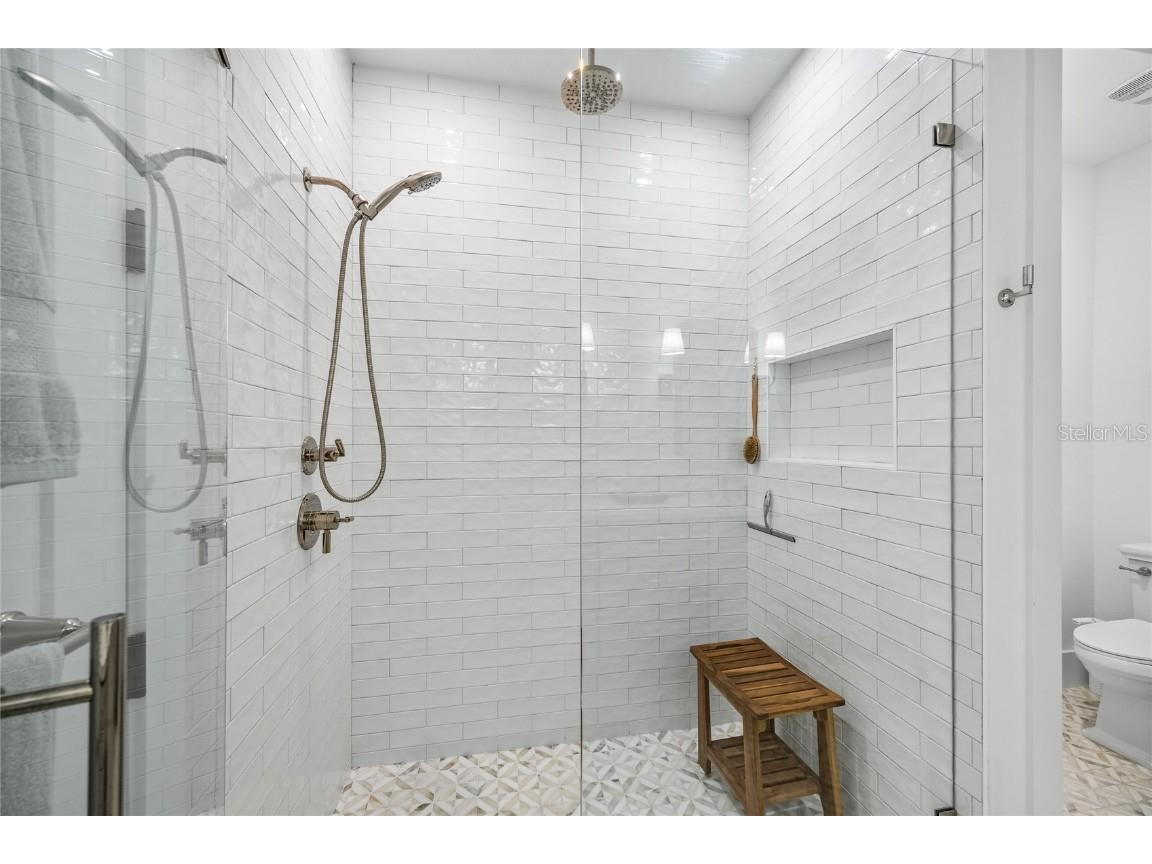 3037 10th Street N Saint Petersburg FL 33704 TB8421024 image21