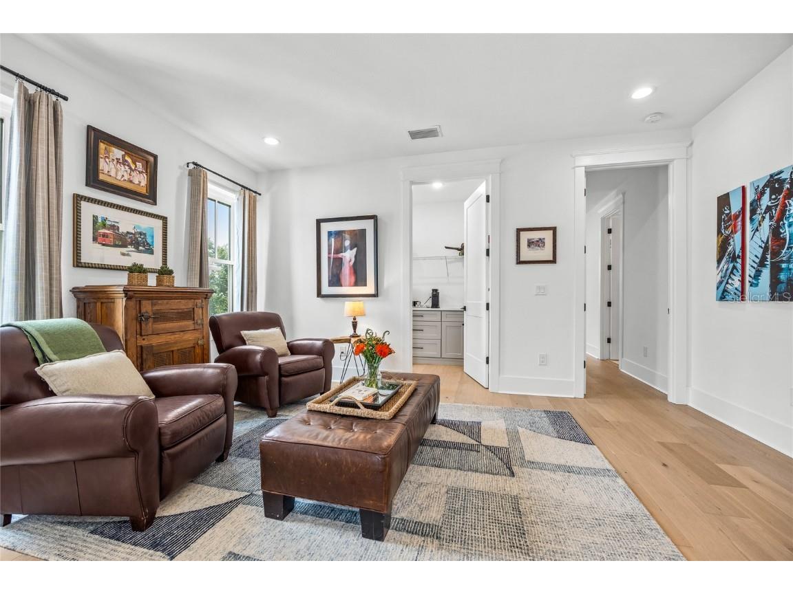 3037 10th Street N Saint Petersburg FL 33704 TB8421024 image27