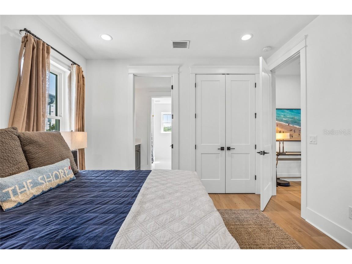 3037 10th Street N Saint Petersburg FL 33704 TB8421024 image29