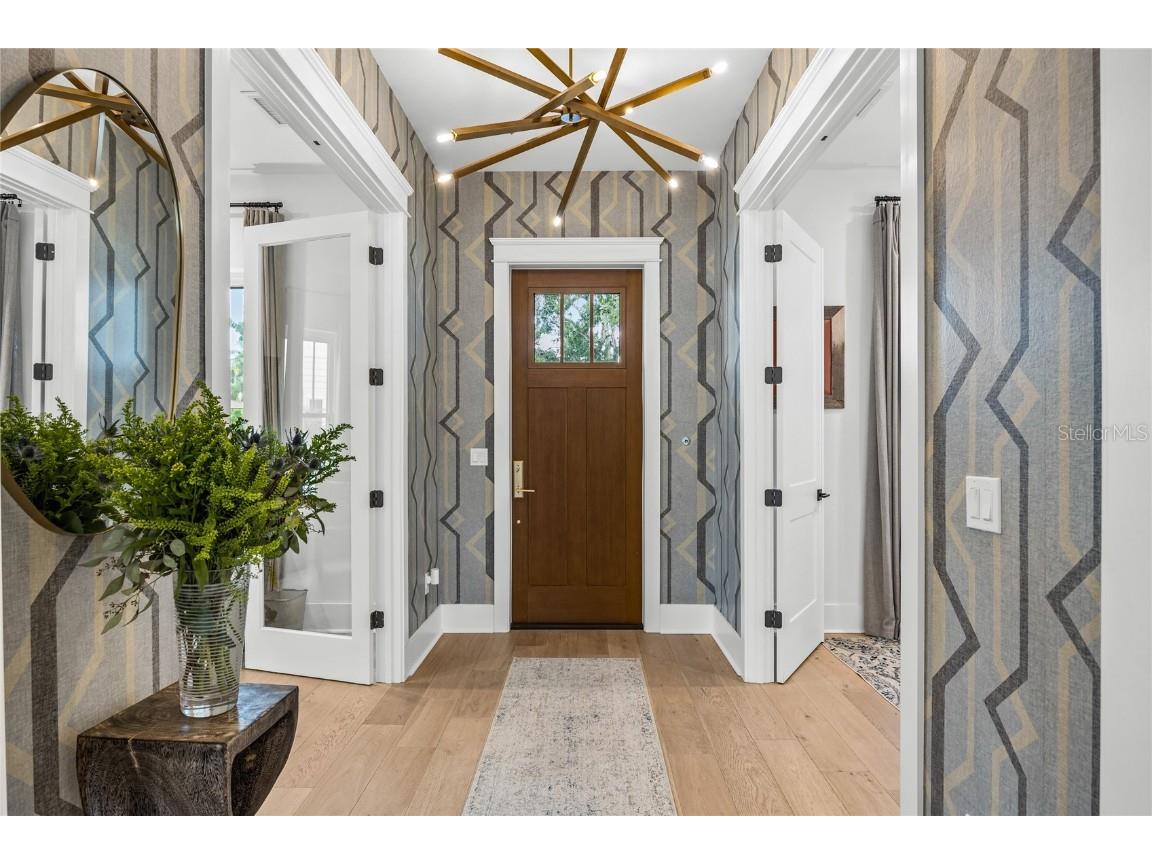 3037 10th Street N Saint Petersburg FL 33704 TB8421024 image35