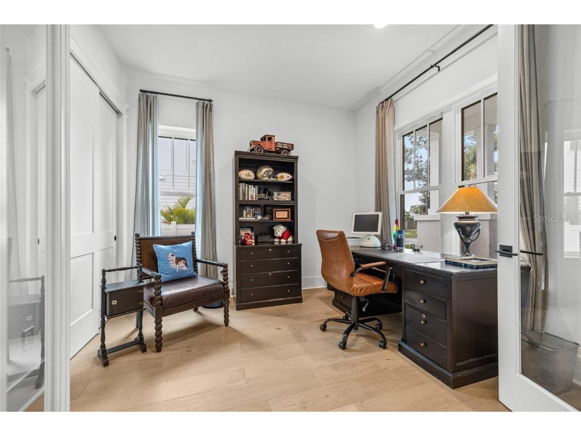 3037 10th Street N Saint Petersburg FL 33704 TB8421024 image37