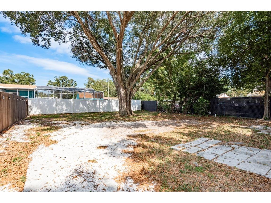 3037 38th Avenue N Saint Petersburg FL 33713 TB8439084 image17
