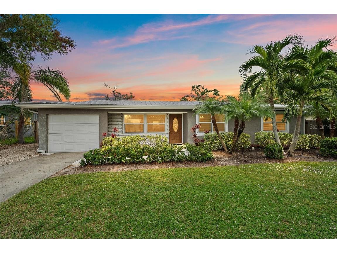 3037 Alta Vista Street Sarasota FL 34237 A4630941 image1