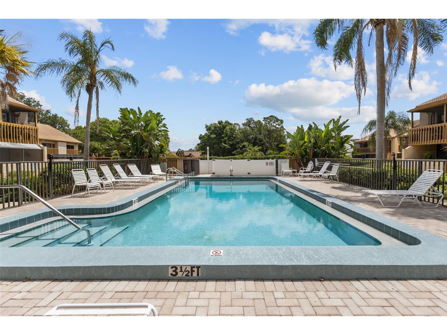 3037 Willow Green Drive #12 Sarasota FL 34235 A4693217 image2