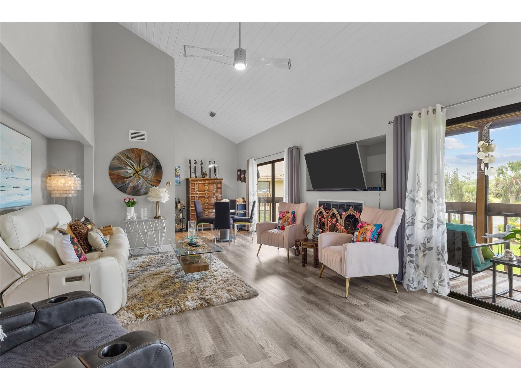 3037 Willow Green Drive #12 Sarasota FL 34235 A4693217 image4
