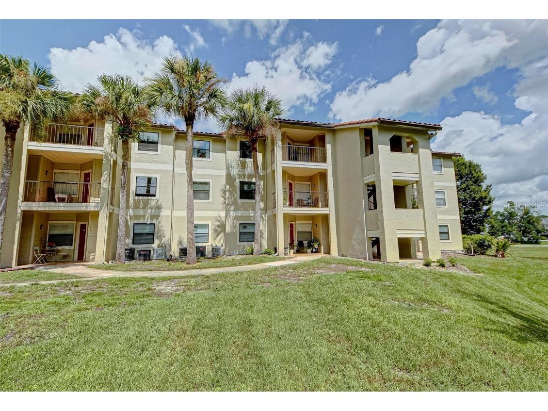 3038 Parkway Boulevard #305 Kissimmee FL 34747 O6339606 image1