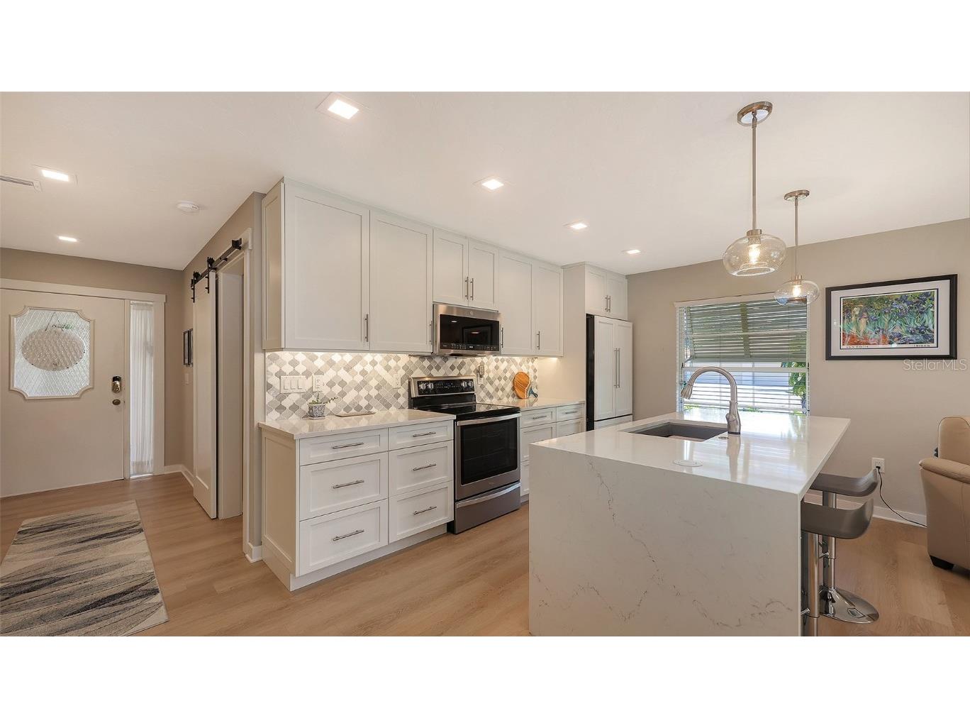 3038 Ringwood Meadow #20 Sarasota FL 34235 A4673638 image13