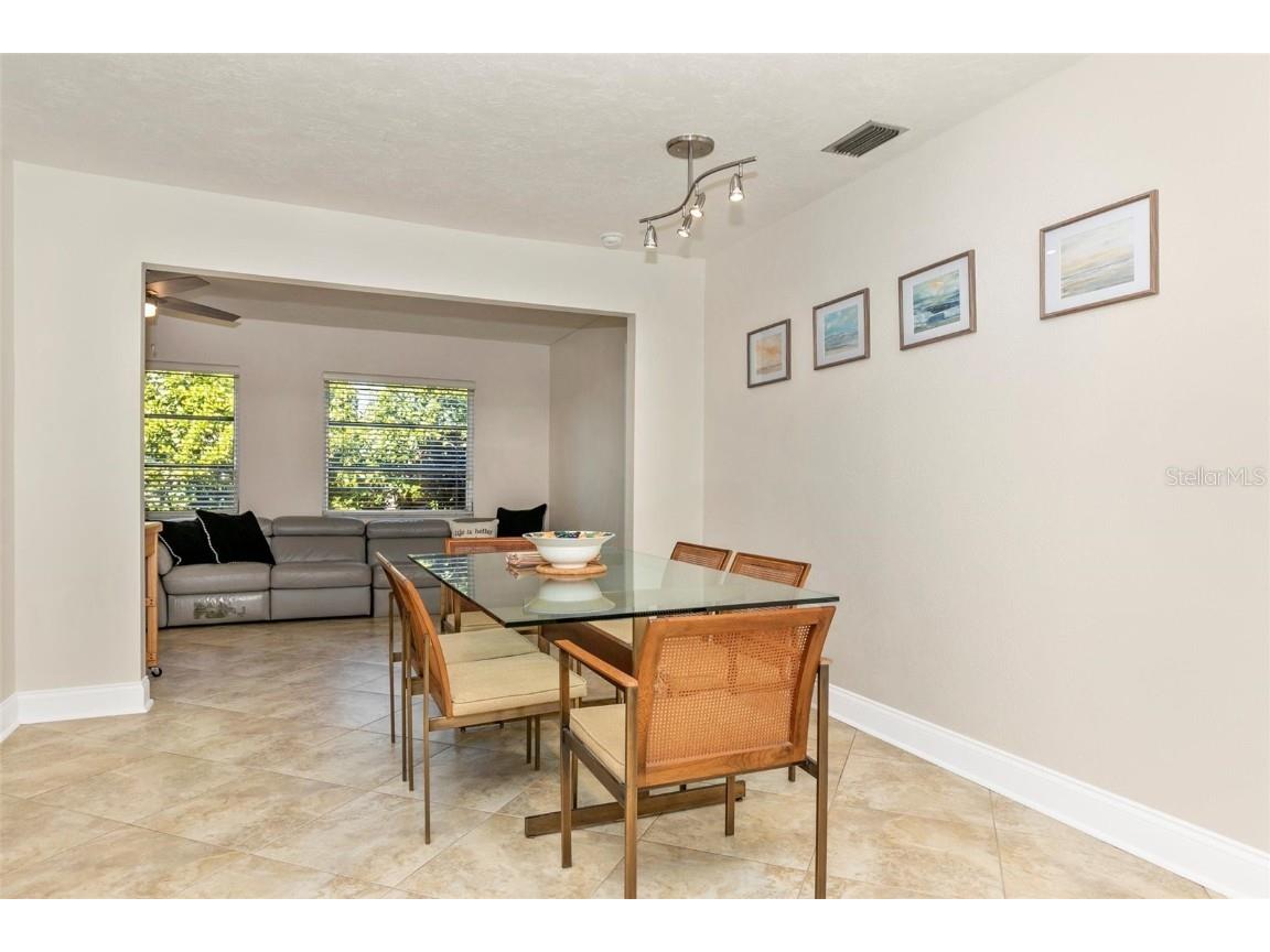 3039 Chase Circle Sarasota FL 34231 - GULF OF AMERICA & SIESTA KEY A4669035 image14