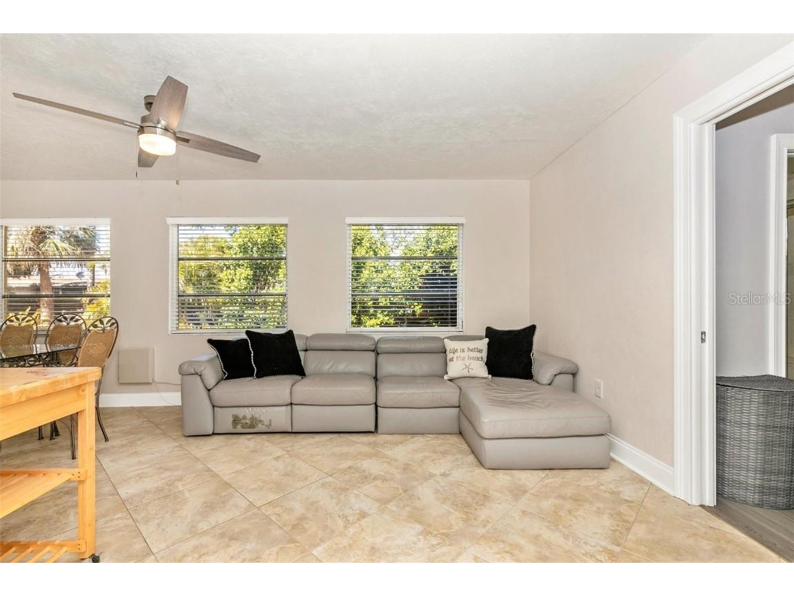 3039 Chase Circle Sarasota FL 34231 - GULF OF AMERICA & SIESTA KEY A4669035 image19