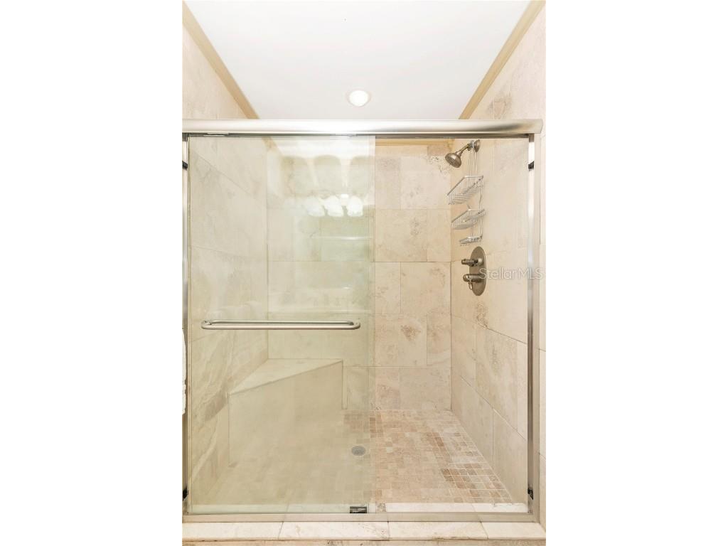 3039 Chase Circle Sarasota FL 34231 - GULF OF AMERICA & SIESTA KEY A4669035 image33