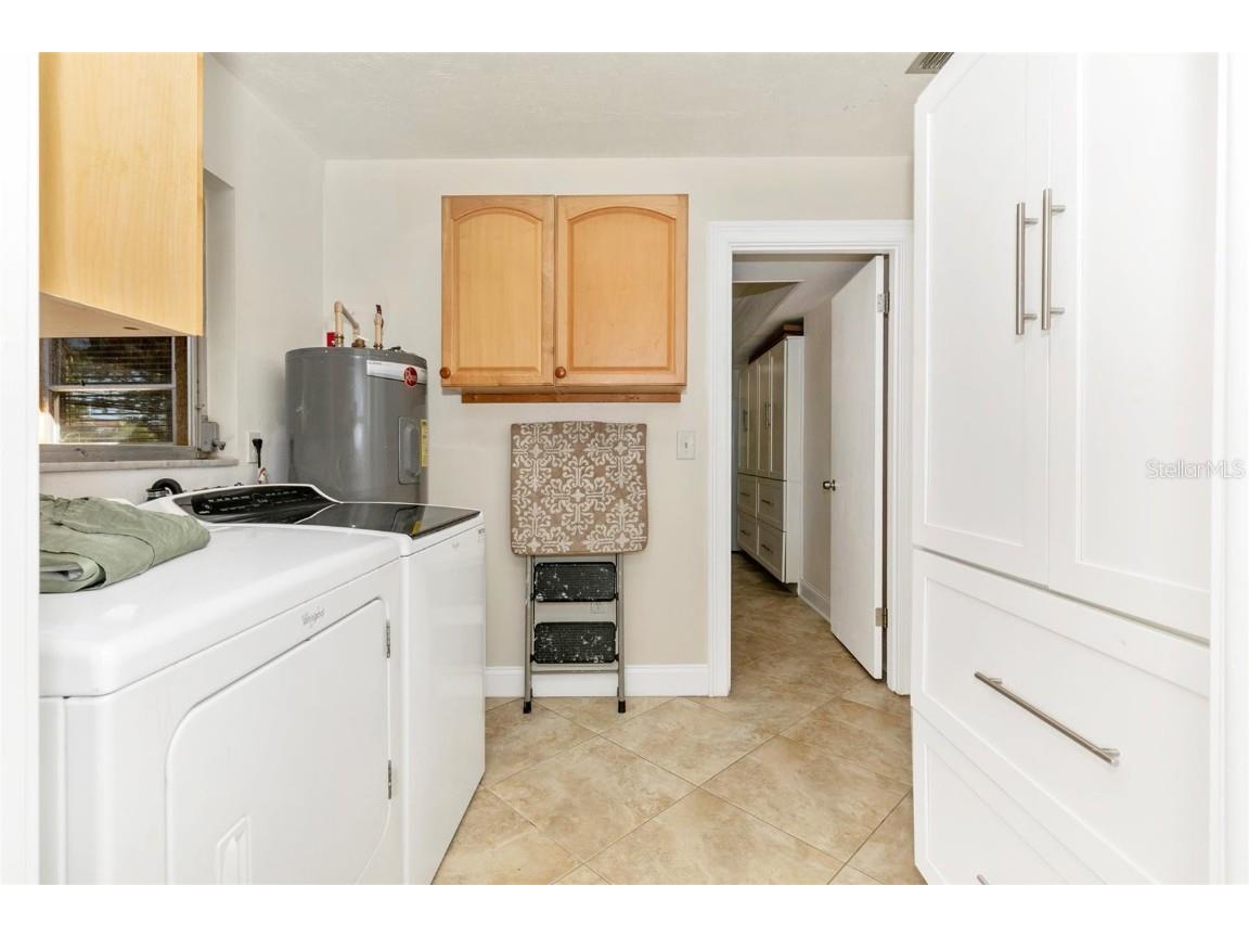 3039 Chase Circle Sarasota FL 34231 - GULF OF AMERICA & SIESTA KEY A4669035 image41