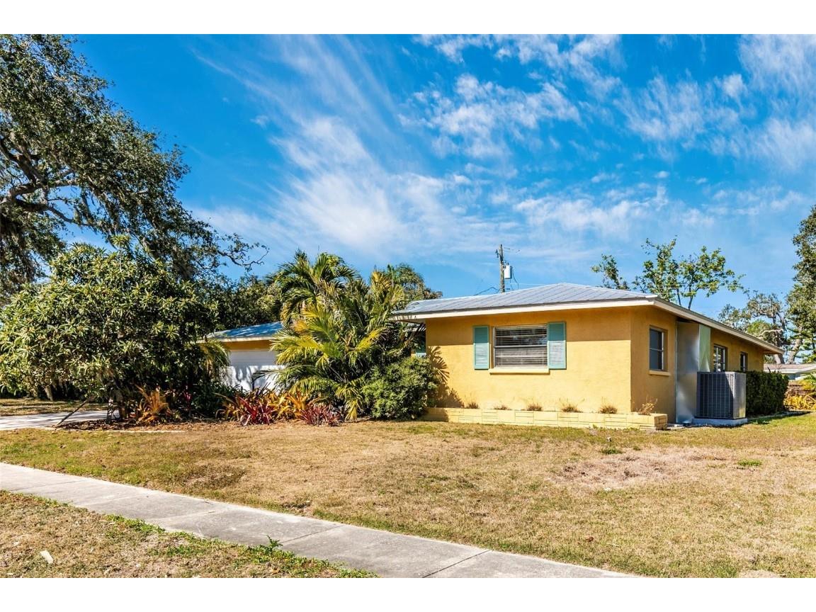 3039 Chase Circle Sarasota FL 34231 - GULF OF AMERICA & SIESTA KEY A4669035 image44