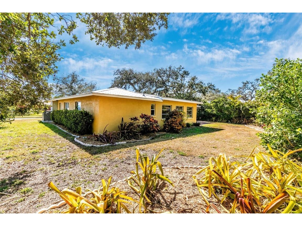 3039 Chase Circle Sarasota FL 34231 - GULF OF AMERICA & SIESTA KEY A4669035 image52