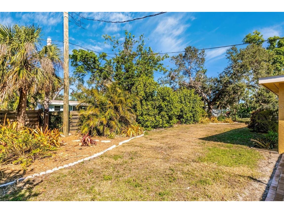 3039 Chase Circle Sarasota FL 34231 - GULF OF AMERICA & SIESTA KEY A4669035 image56