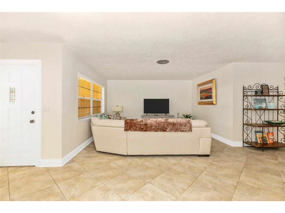 3039 Chase Circle Sarasota FL 34231 - GULF OF AMERICA & SIESTA KEY A4669035 image7