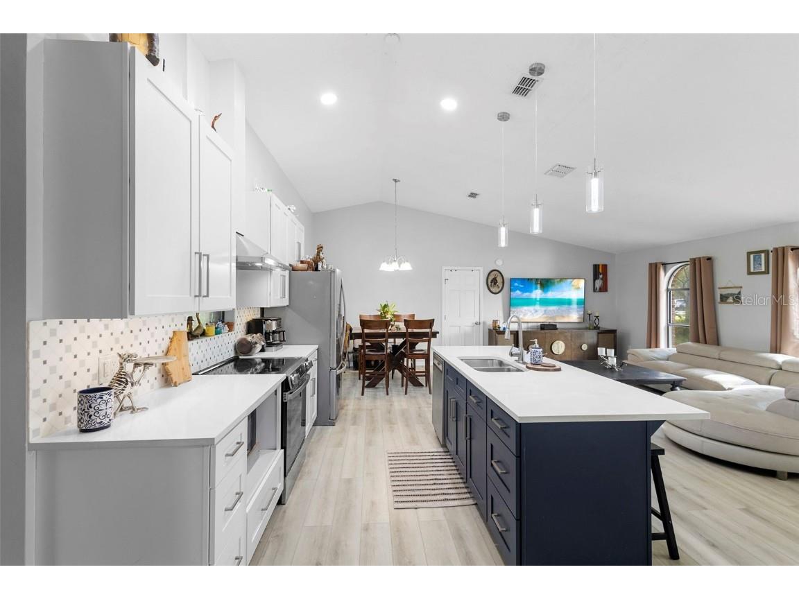 3039 Etta Circle Deltona FL 32738 - LAKE CATHERINE V4946385 image12