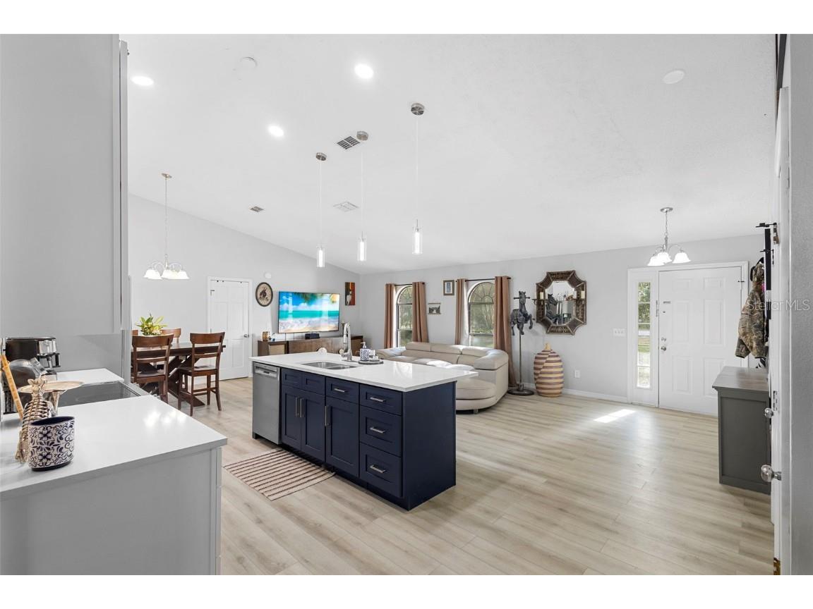 3039 Etta Circle Deltona FL 32738 - LAKE CATHERINE V4946385 image16