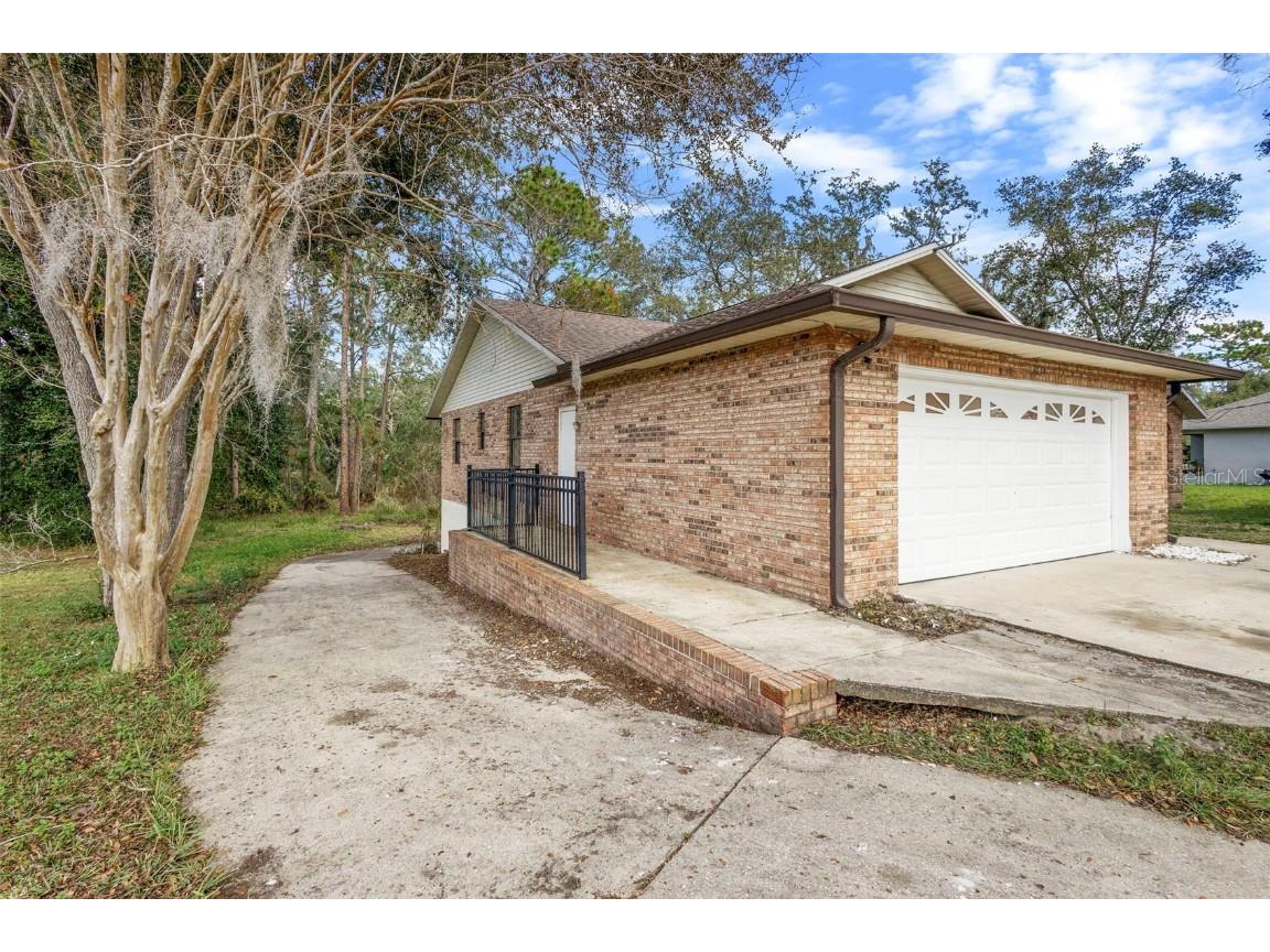 3039 Etta Circle Deltona FL 32738 - LAKE CATHERINE V4946385 image3
