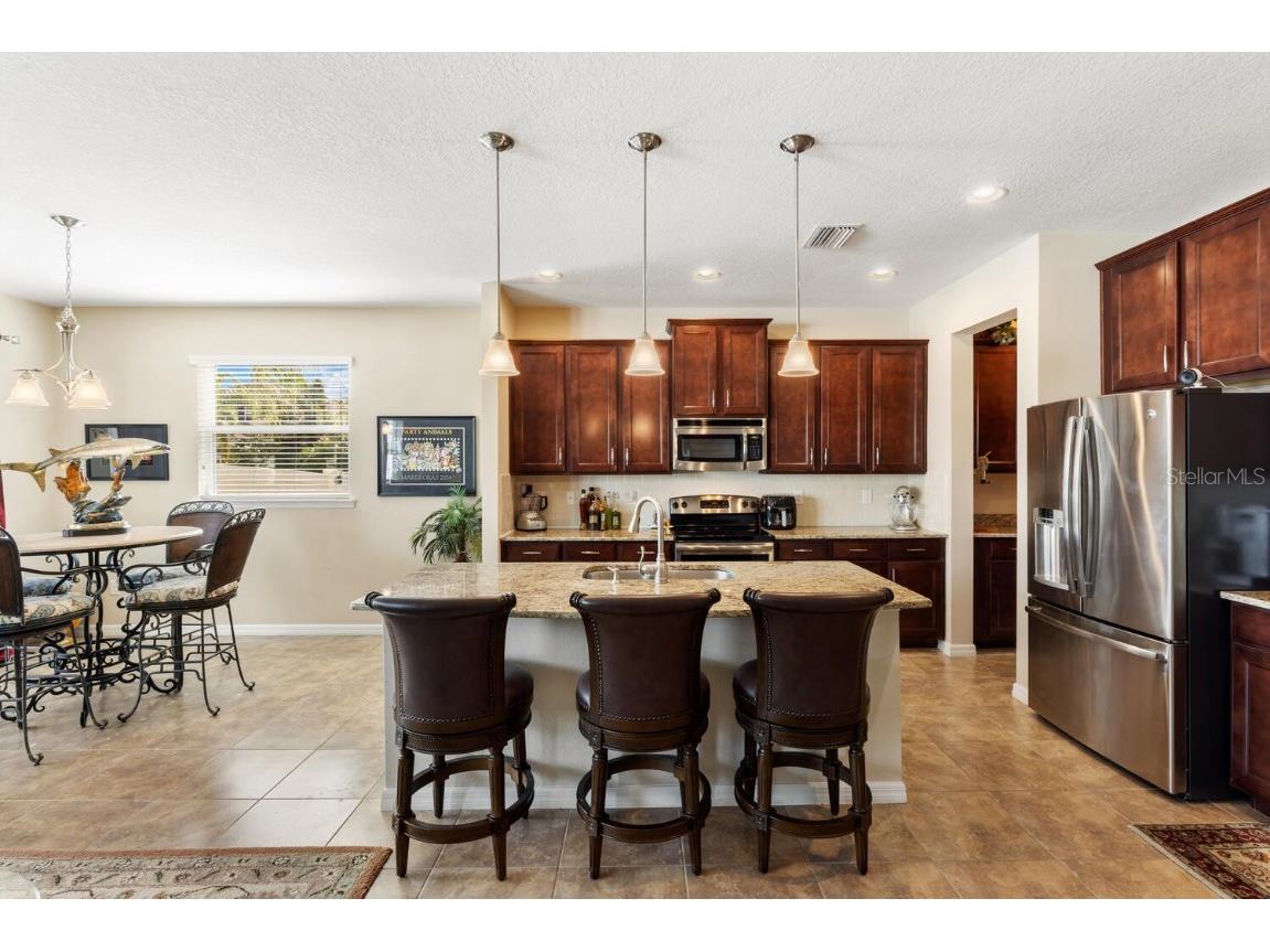 3039 Oriole Drive Sarasota FL 34243 A4658139 image10