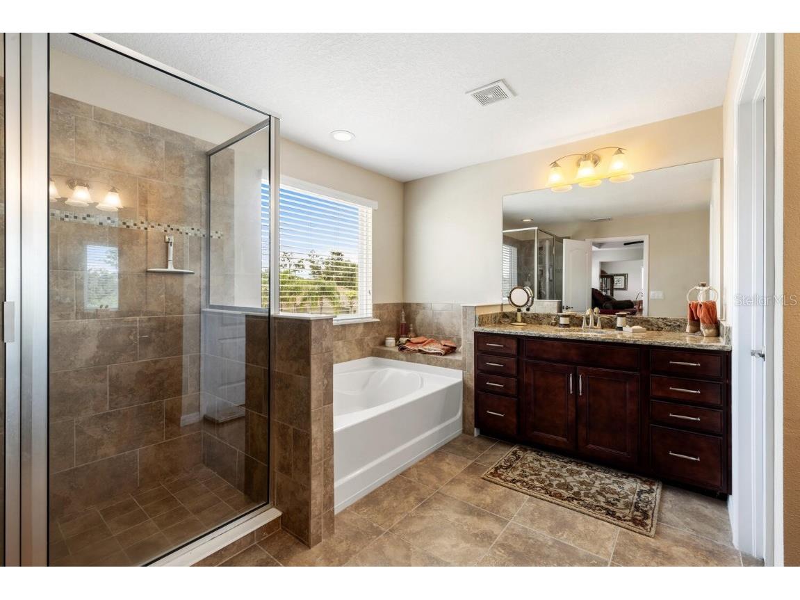 3039 Oriole Drive Sarasota FL 34243 A4658139 image18