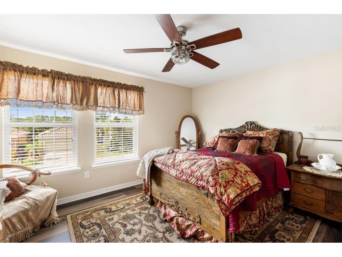 3039 Oriole Drive Sarasota FL 34243 A4658139 image21